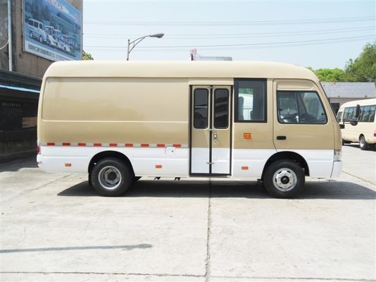 Cina 2+1 Layout Coaster Transport Minivan Diesel Mini Passenger Van 6 Meter pemasok